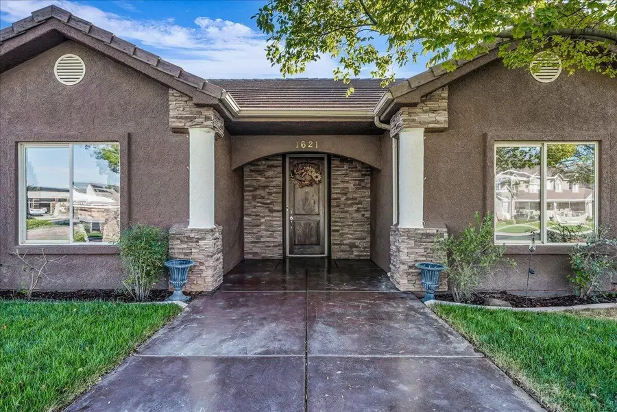 1621 Lizzie Ln, Saint George, UT 84790 - #3