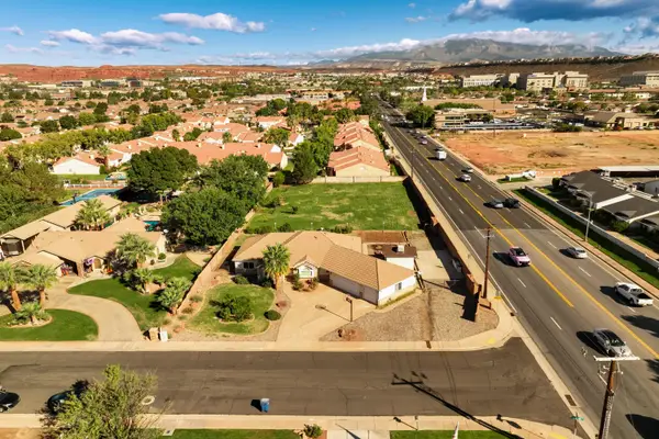 1227 E 1050 South Cir, St George, UT 84790