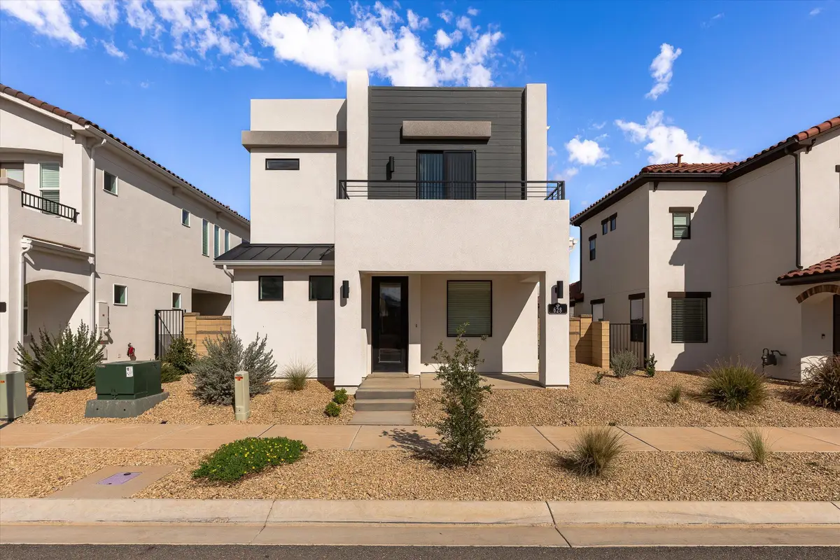 628 W Juniper Hill Dr, Saint George, UT 84790 - #1