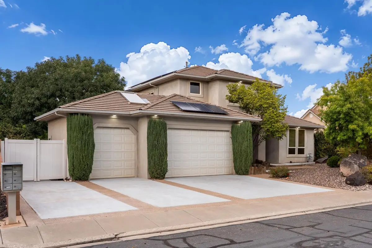 299 E 1060, Ivins, UT 84738 - #1