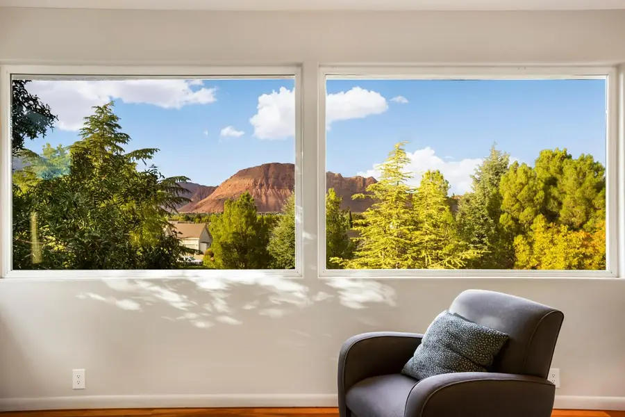 299 E 1060, Ivins, UT 84738 - #2
