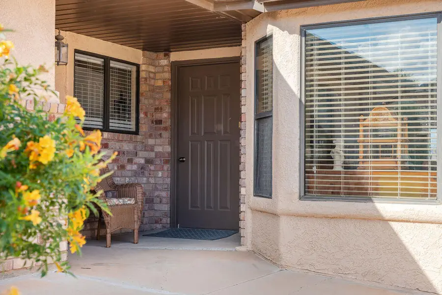 844 W Hampton Rd, Saint George, UT 84770 - #3