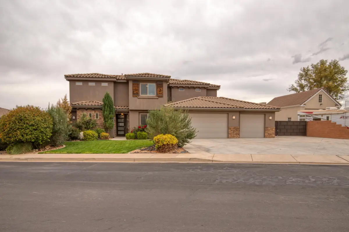 3240 S Noble Dr, Washington, UT 84780 - #1
