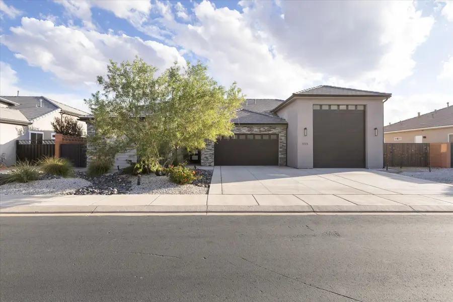 355 W Foster Ln, Ivins, UT 84738 - #2