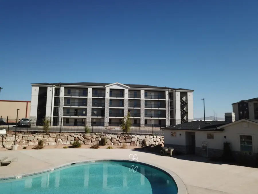 228 N Lone Rock #302, Hurricane, UT 84737 - #2