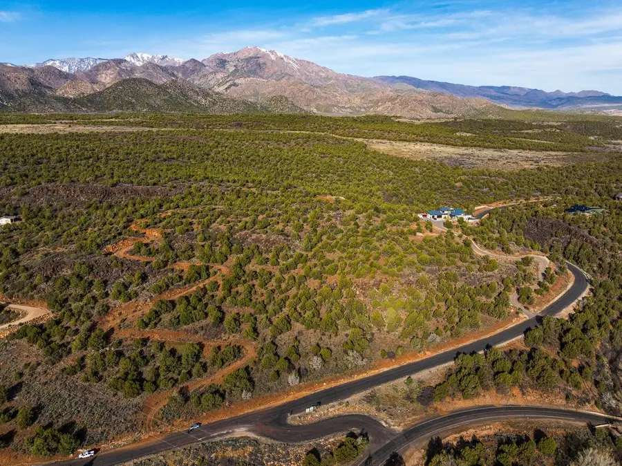 3138 S Juniper Way, New Harmony, UT 84757 - #2