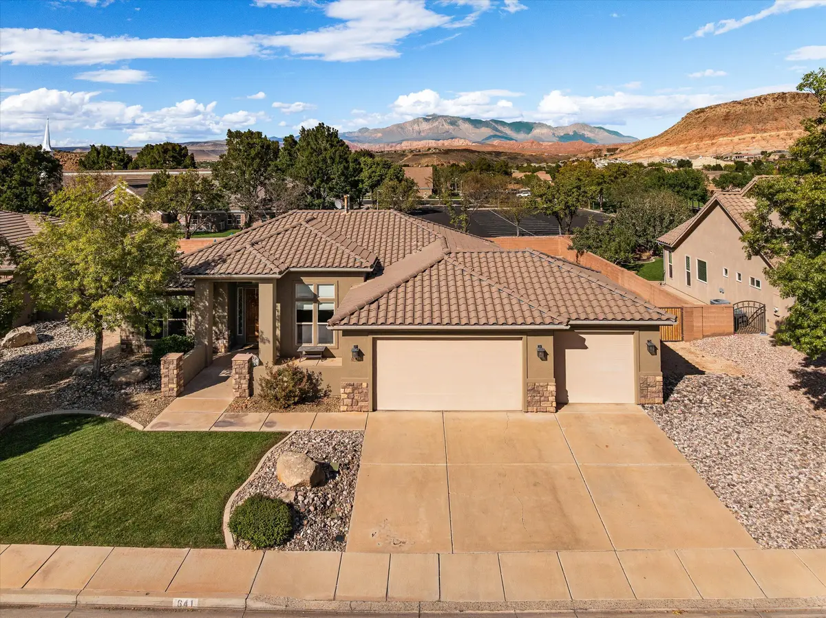 641 E Sonoran Dr, Washington, UT 84780 - #1
