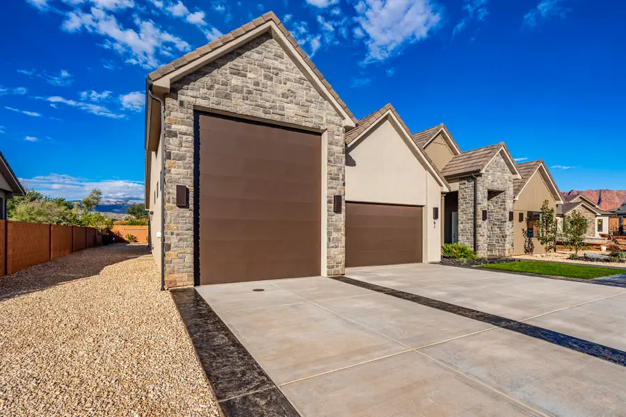 61 N 640, Ivins, UT 84738 - #2