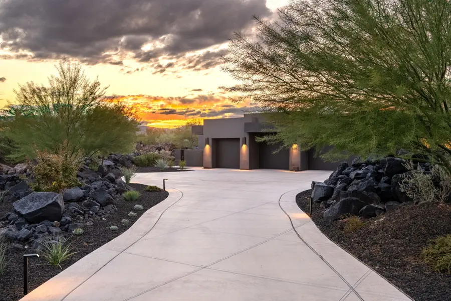 2403 N Tacheene Dr, Saint George, UT 84770 - #3