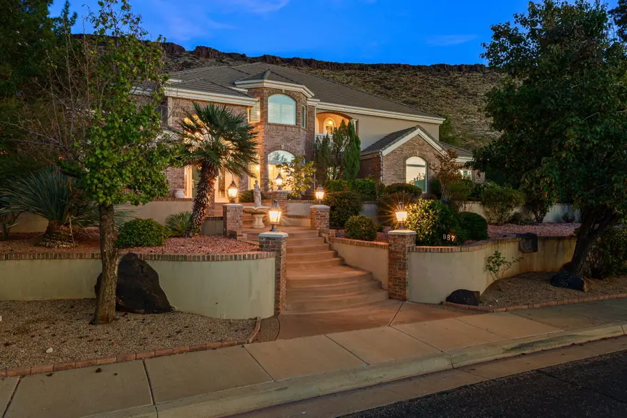 987 W Shadow Point Dr, Saint George, UT 84770 - #3
