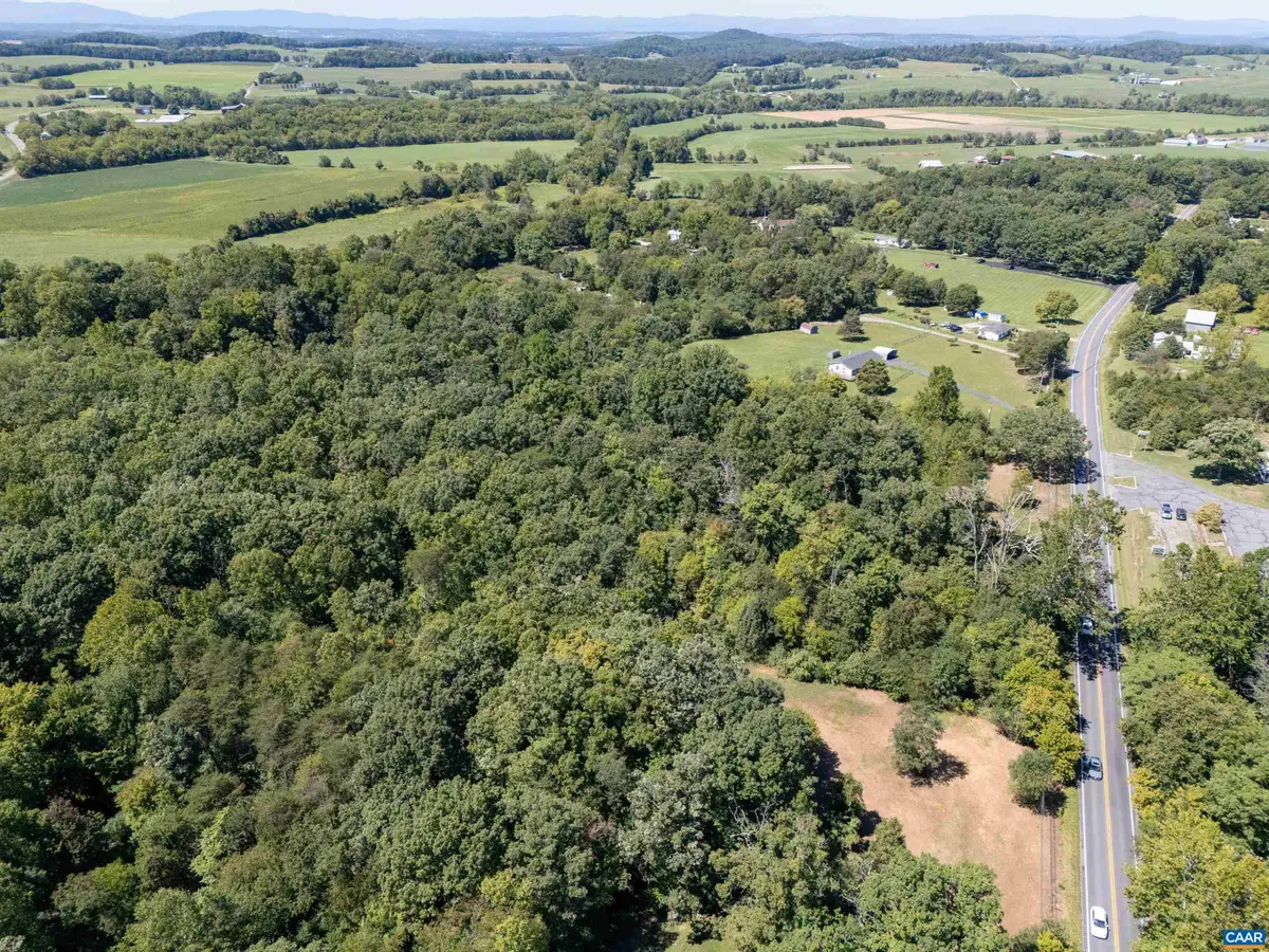 2062 East Side Hwy, Crimora, VA 24431 - #1