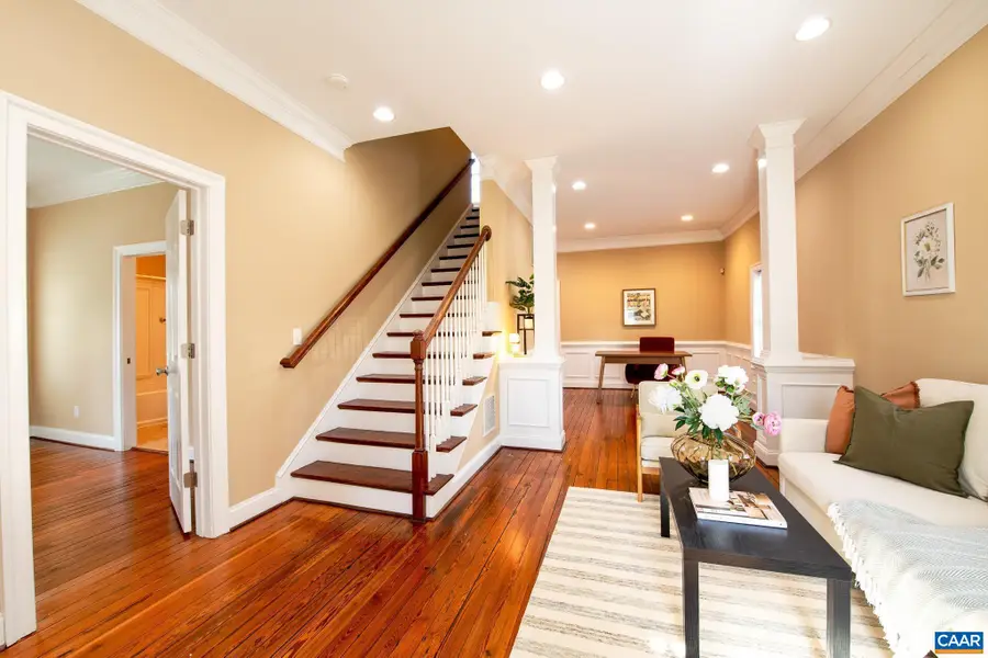 103 Linden St, Charlottesville, VA 22902 - Image #2