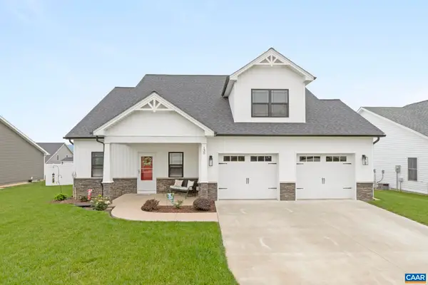 138 Lindburgh Dr, WAYNESBORO, VA 22980