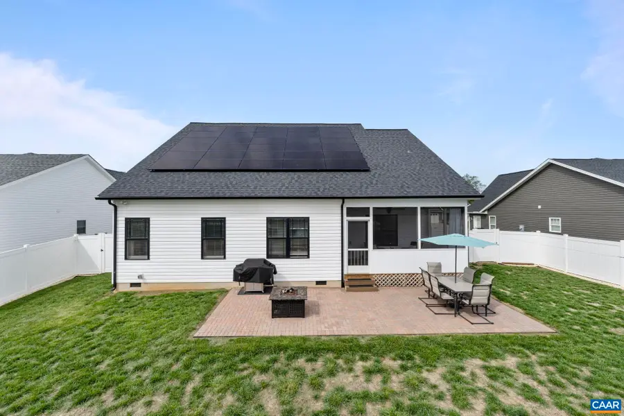 138 Lindburgh Dr, Waynesboro, VA 22980 - #3