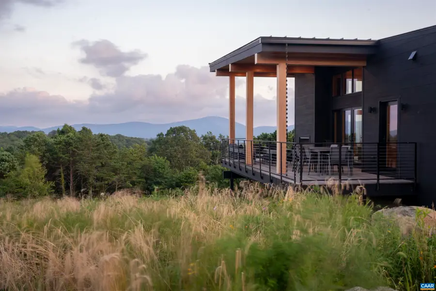 410 Twelve Ridges Way, Vesuvius, VA 24483 - Image #2