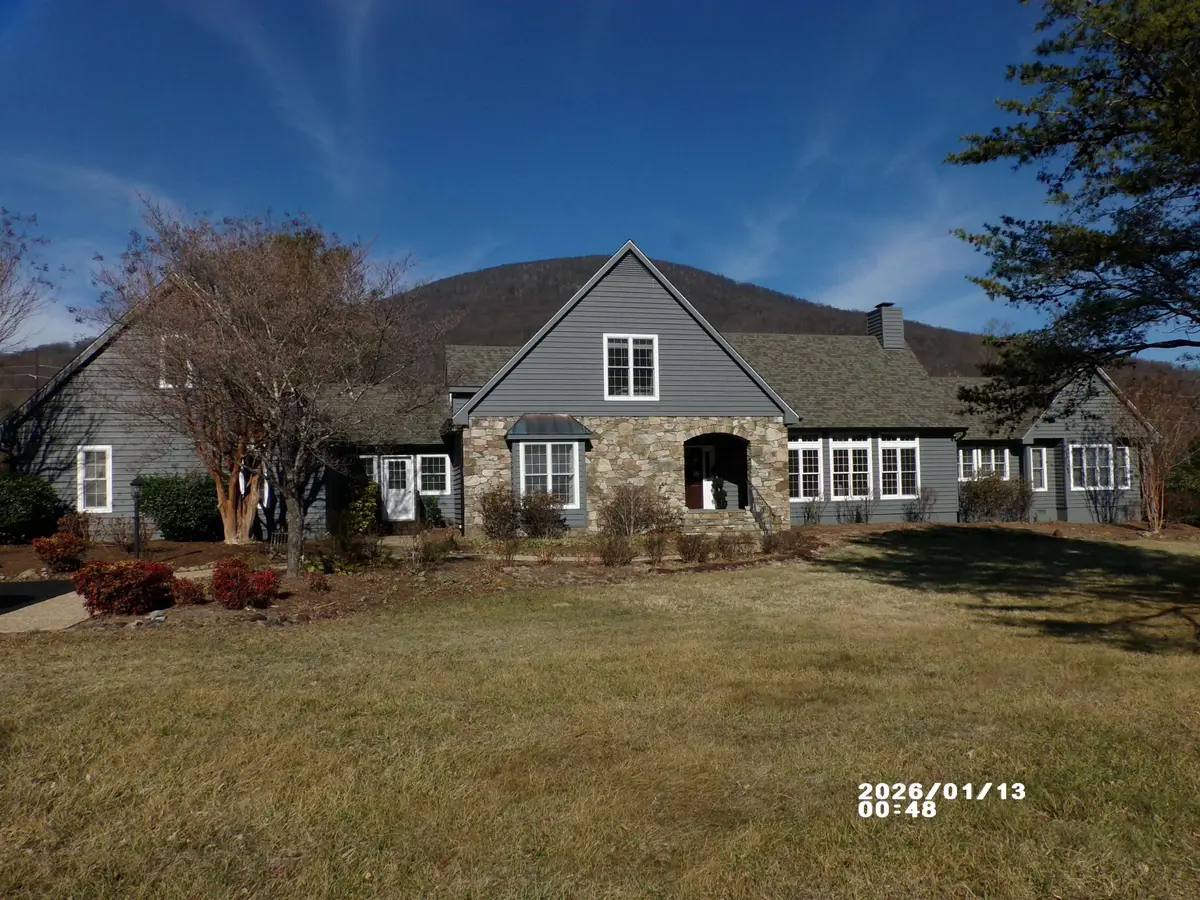 27 Black Walnut Ln, Nellysford, VA 22958 - #1