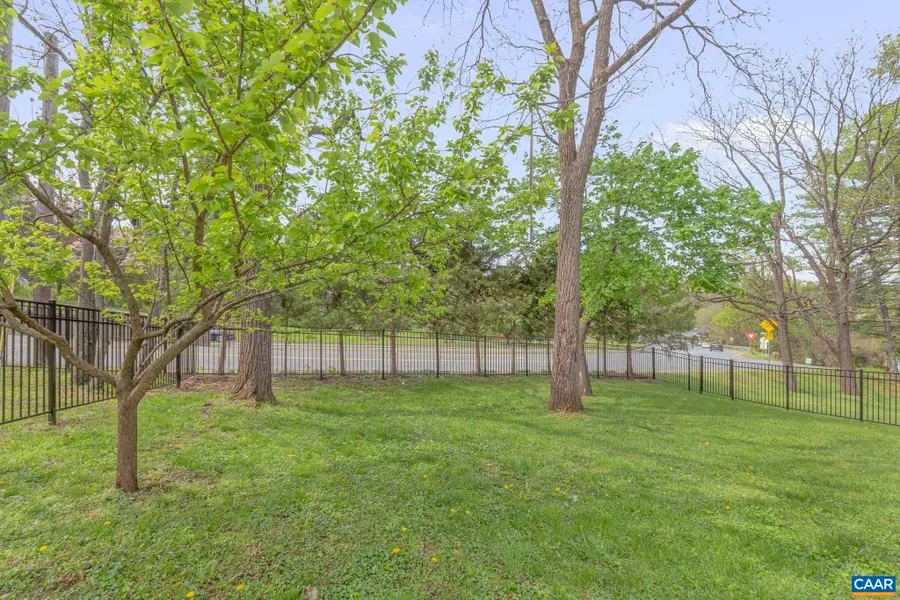 807 Watson Ave, Charlottesville, VA 22901 - Image #3