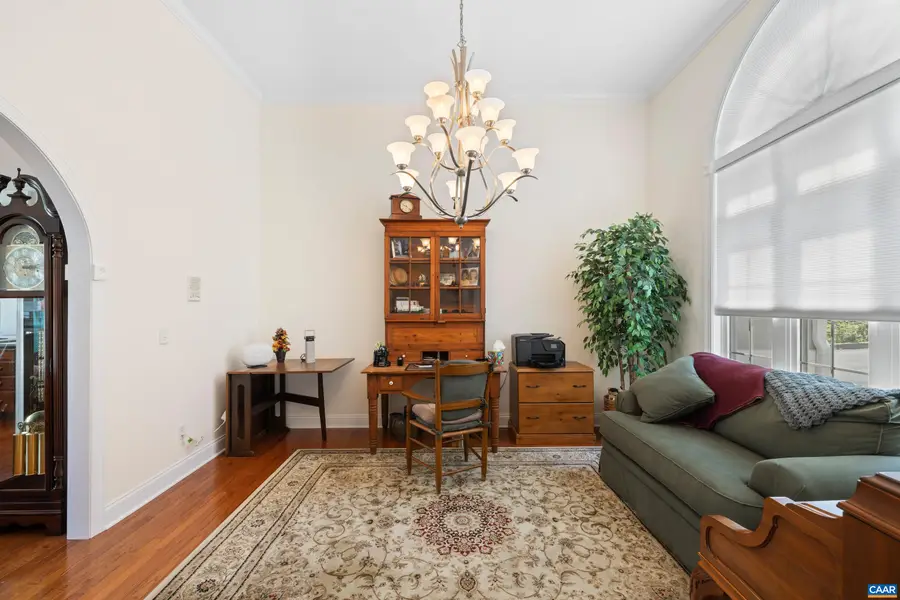 137 Diamond Ct, Harrisonburg, VA 22801 - Image #2