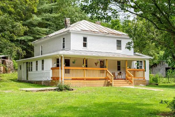 61 Garden Grove Ln, BRANDYWINE, WV 26802