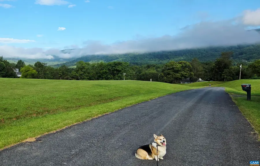 118 Lexington Ct, Stanardsville, VA 22973 - Image #2