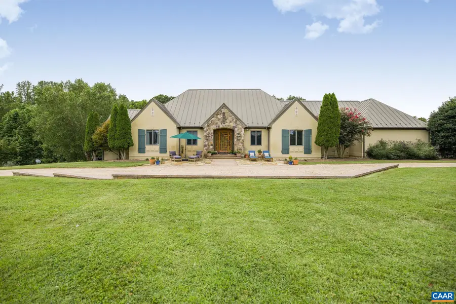 2940 Milton Village Ln, Charlottesville, VA 22902 - Image #2