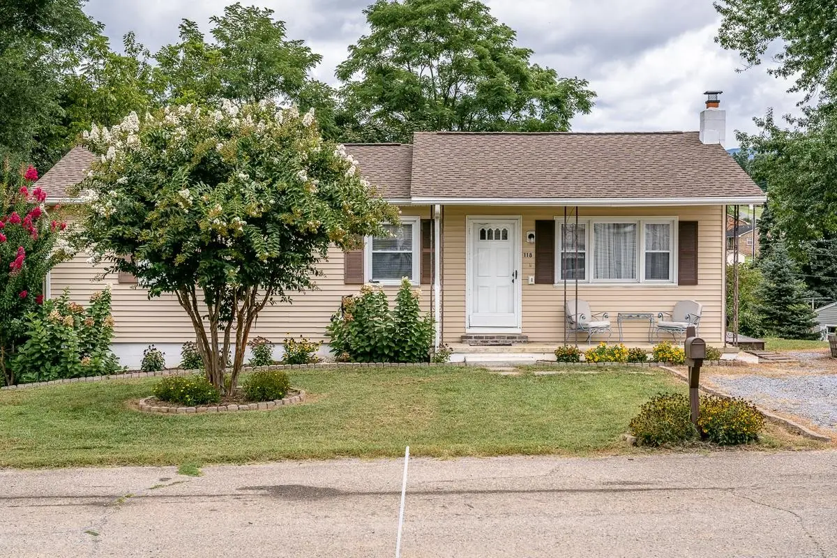 118 Lucas Ln, Elkton, VA 22827 - Image #1