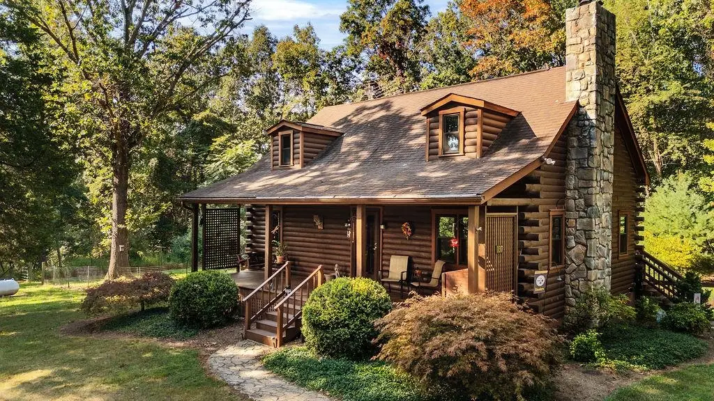 137 Crestwood Dr, Churchville, VA 24421 - Image #1