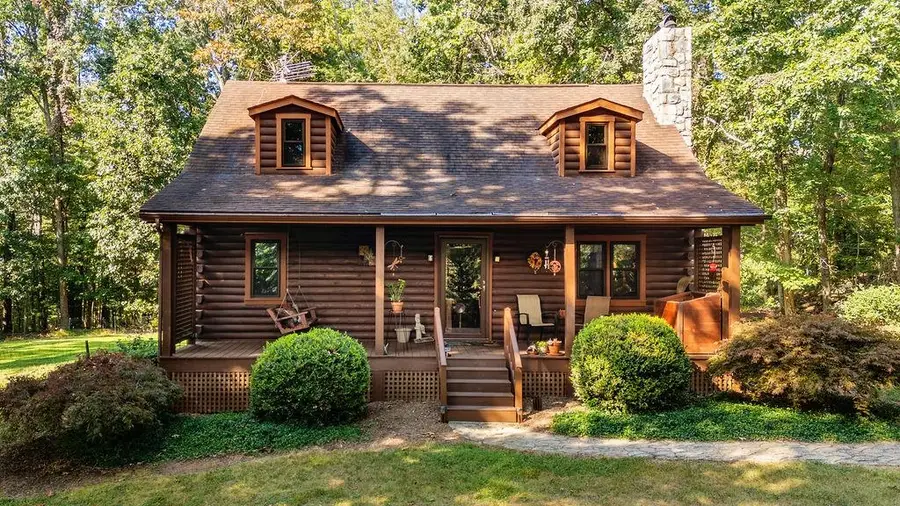 137 Crestwood Dr, Churchville, VA 24421 - Image #2