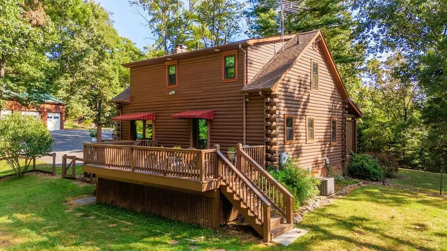 137 Crestwood Dr, Churchville, VA 24421 - Image #3