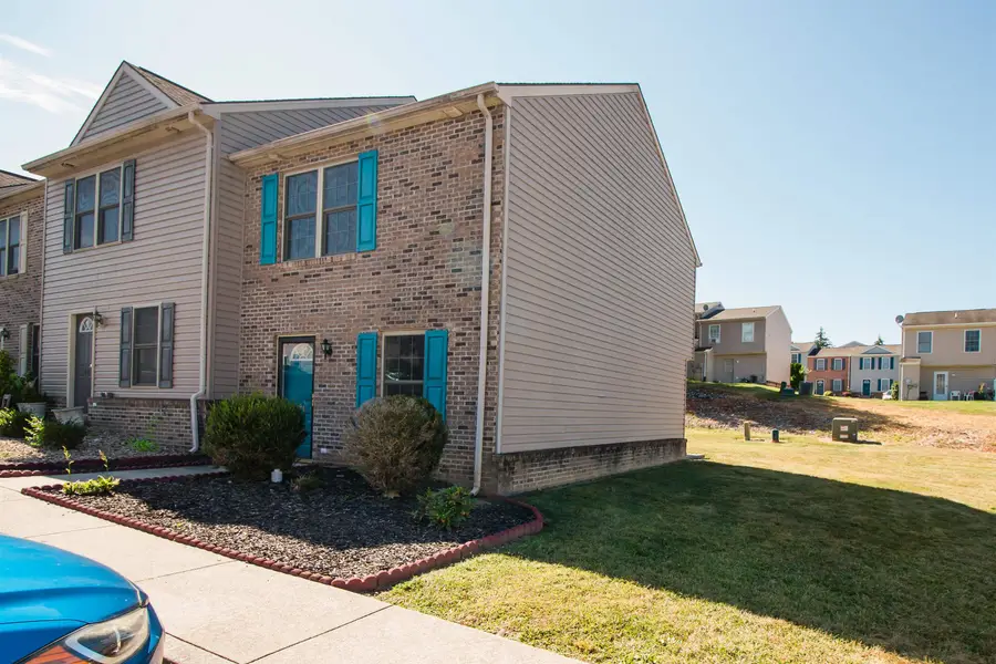 174 Griffin Ln, Broadway, VA 22815 - Image #2