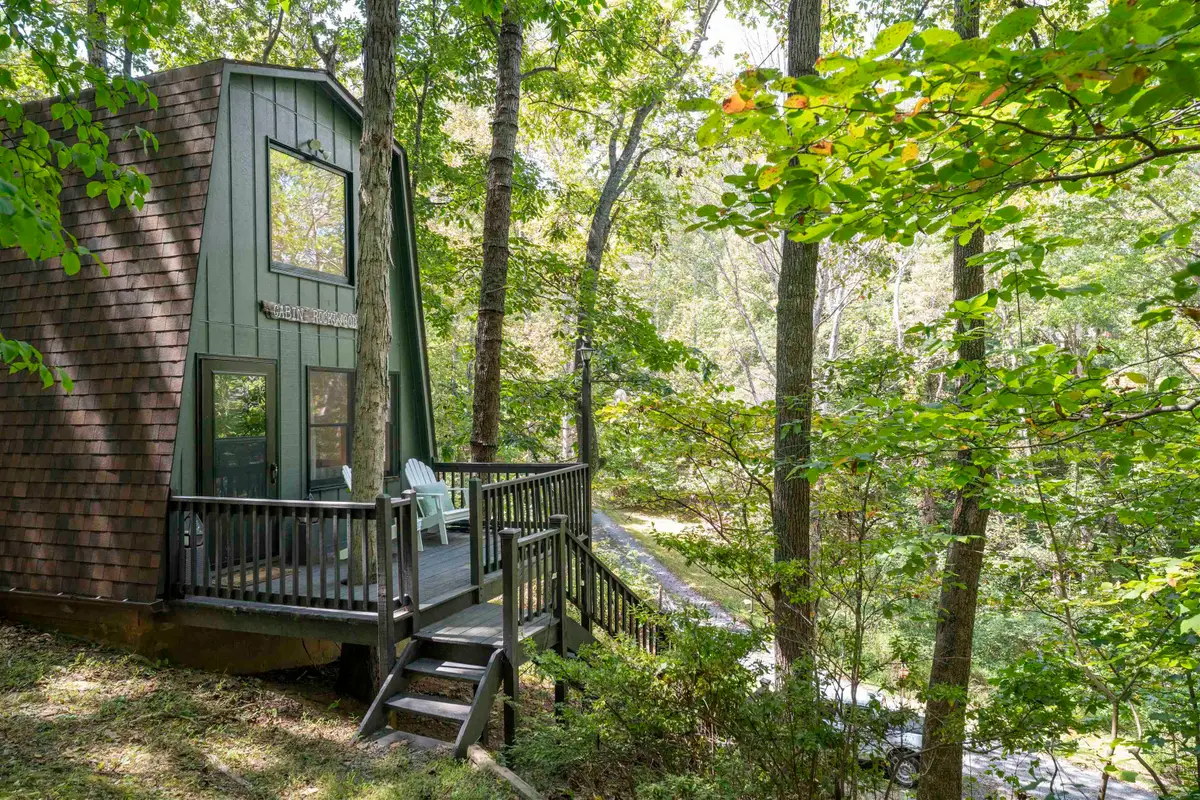 21 Creekwood Ln, Lyndhurst, VA 22952 - Image #1