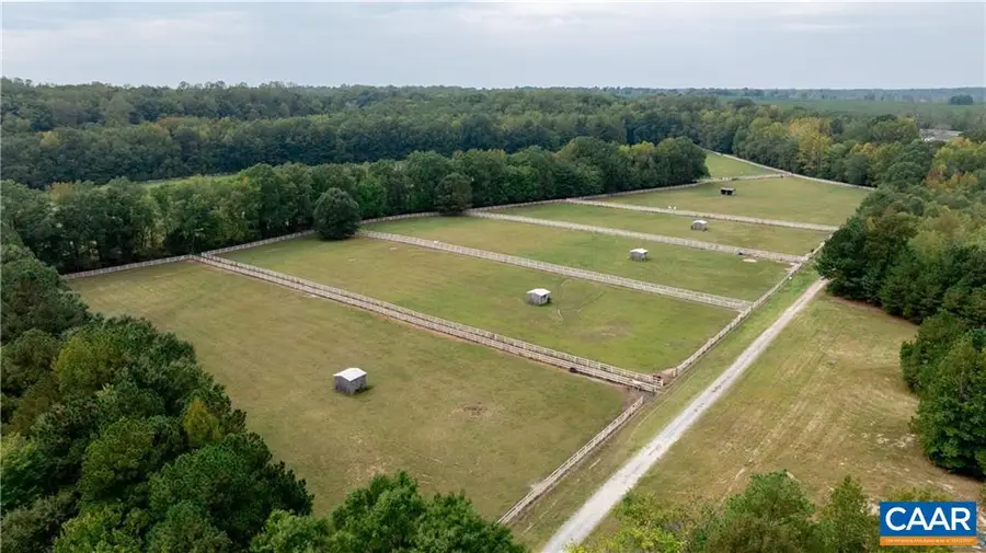 17611 Rogers Clark Blvd, Milford, VA 22514 - Image #3