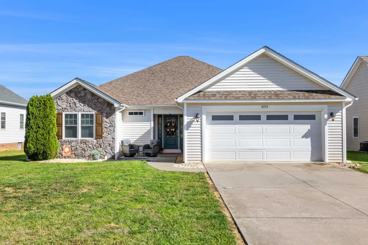 1073 Pendleton Dr, Waynesboro, VA 22980 - Image #1