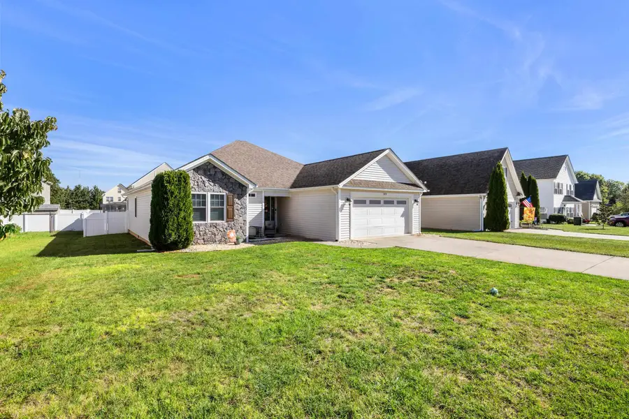 1073 Pendleton Dr, Waynesboro, VA 22980 - Image #3