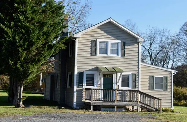 8593 Highland Tpke, MCDOWELL, VA 24458