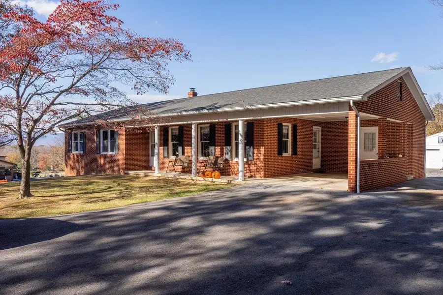 19511 Huckleberry Rd, Elkton, VA 22827 - Image #3