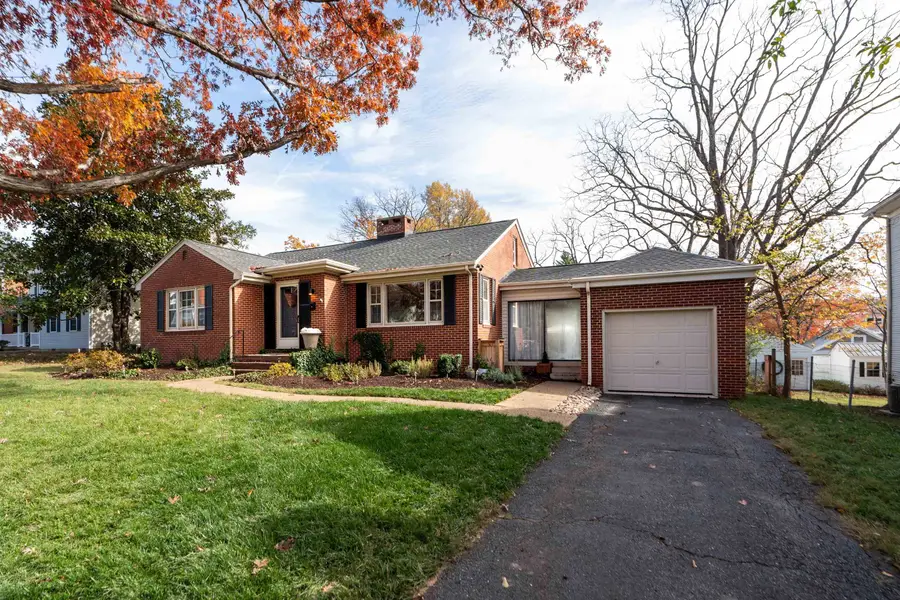 548 Pine Ave, Waynesboro, VA 22980 - Image #3