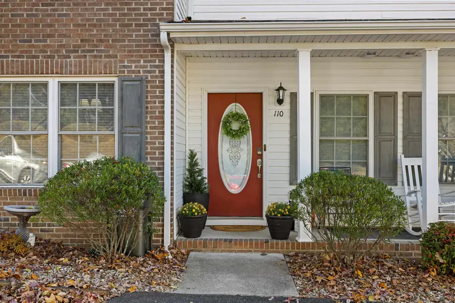 110 Collinswood Dr, Staunton, VA 24401 - Image #2