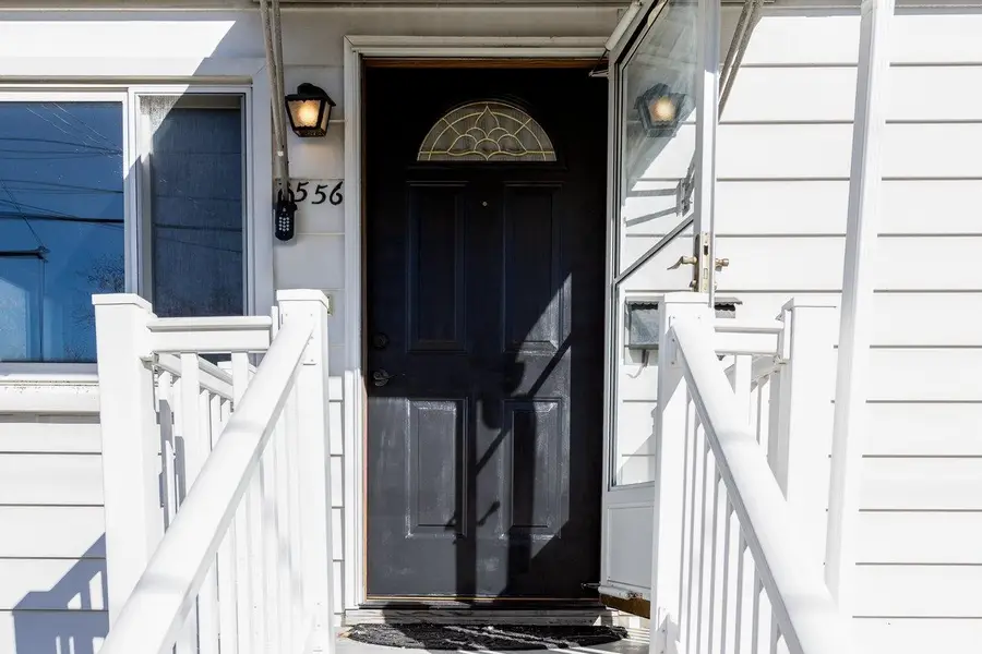 556 E Gay St, Harrisonburg, VA 22801 - Image #2