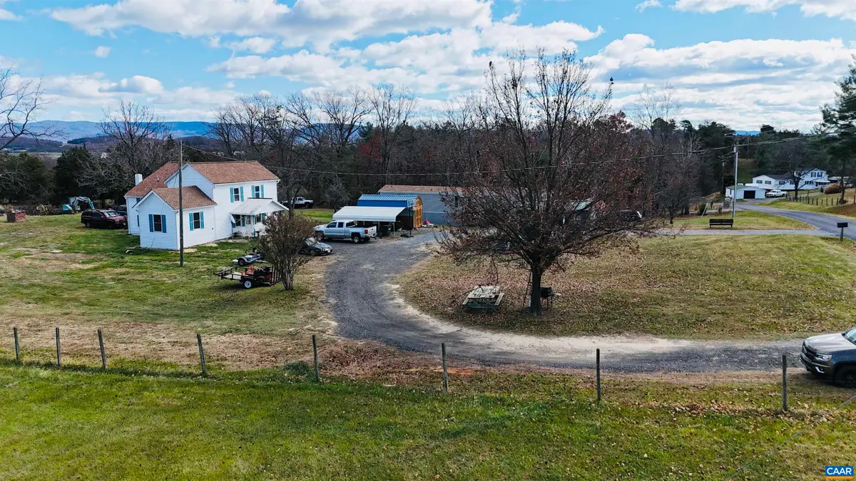 43 Niswander Rd, Staunton, VA 24401 - #1