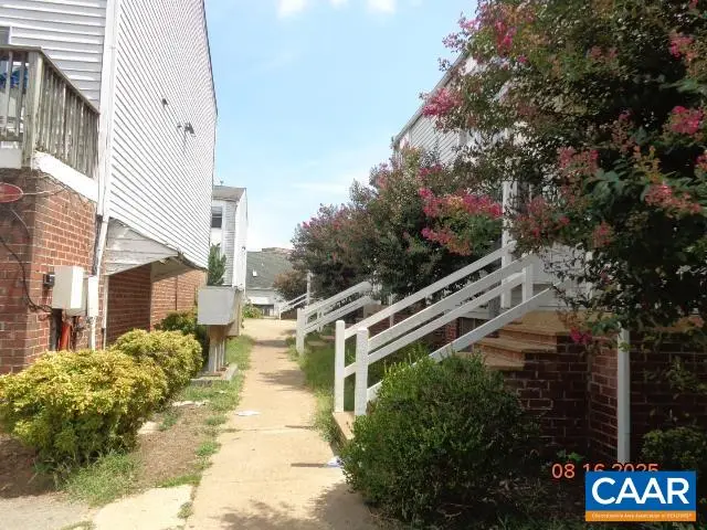 1904 Inglewood Dr #E, Charlottesville, VA 22901 - Image #3