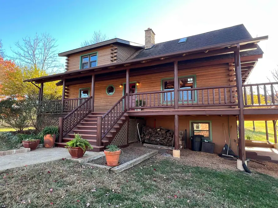 103 Crystal Ln, Faber, VA 22938 - Image #2