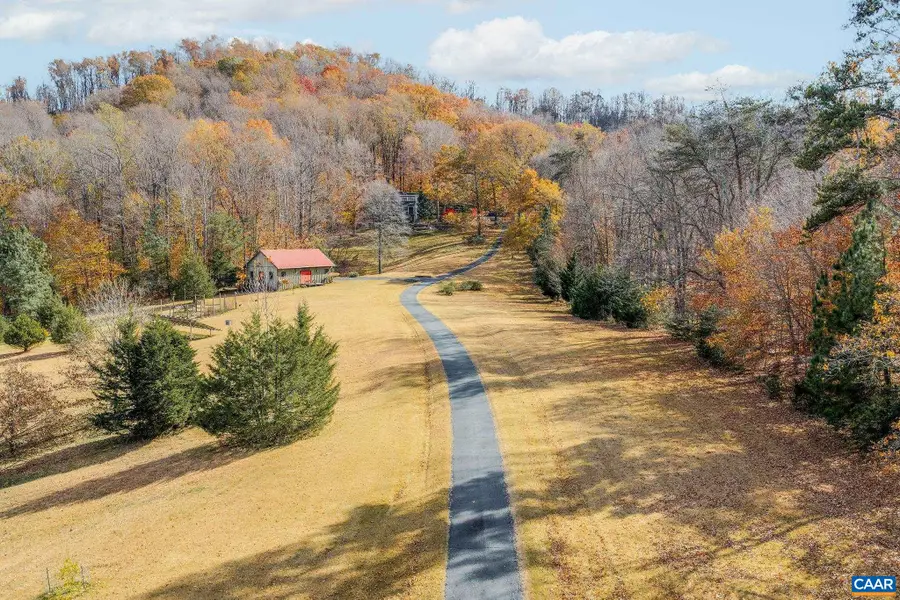 407 Broad Axe Rd, Charlottesville, VA 22903 - Image #3