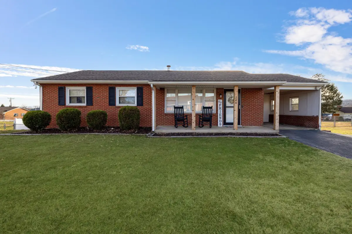 248 Skyview Cir, Verona, VA 24482 - Image #1