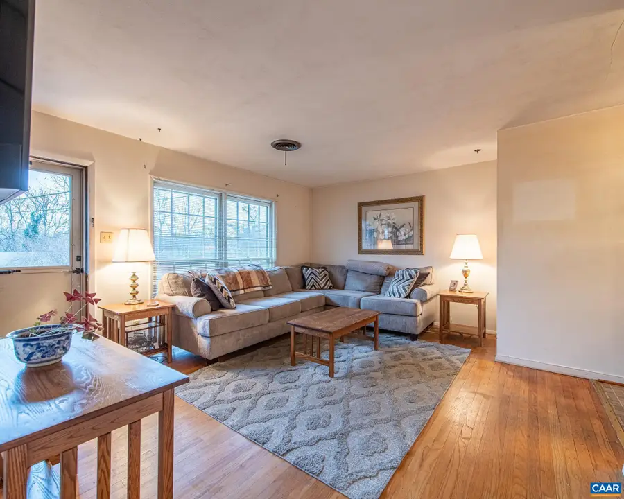 1211 Holmes Ave, Charlottesville, VA 22901 - Image #2