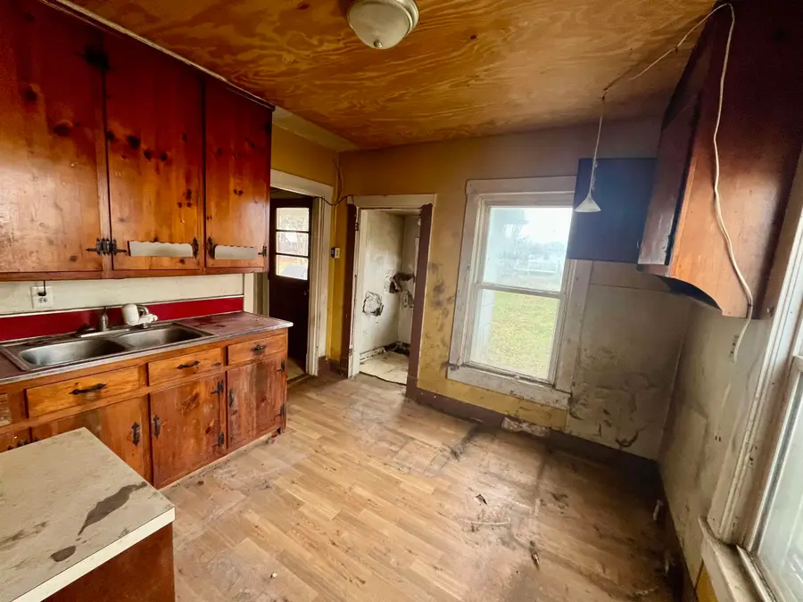 513 N Bath Ave, Waynesboro, VA 22980 - Image #2