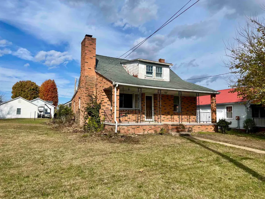 314 W Spring Ave, Elkton, VA 22827 - Image #2