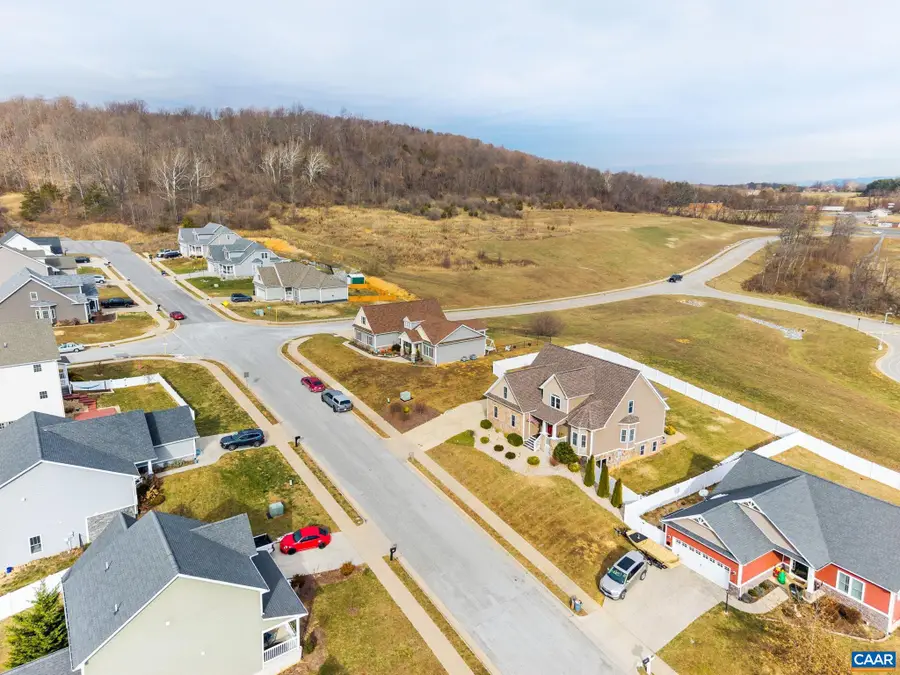 89 Hull Hills Ln, Staunton, VA 24401 - Image #3