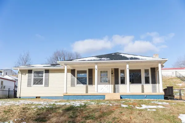 184 SW Hillside Dr, BUENA VISTA, VA 24416