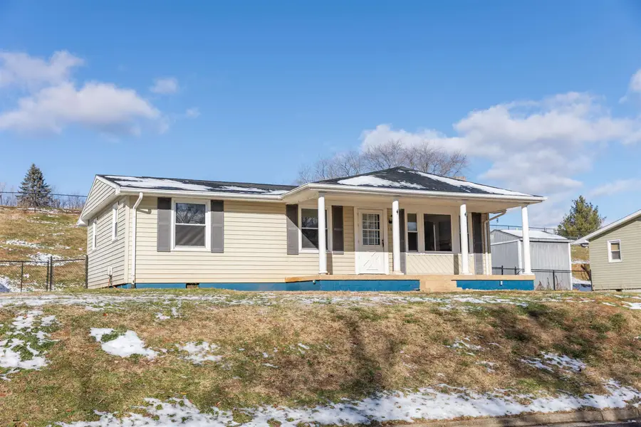 184 SW Hillside Dr, Buena Vista, VA 24416 - Image #2